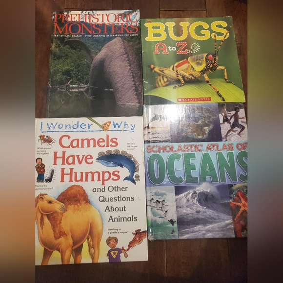 2 Pokémons books Alola region Handbook and Alola Reigion Adventure Guide - Picture 1 of 2